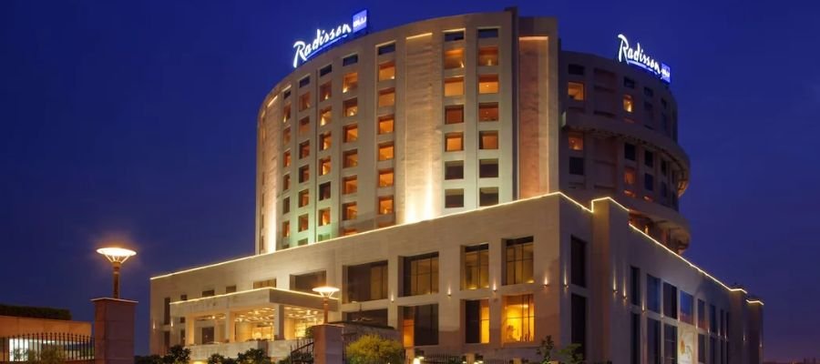 Radisson Blu Hotel Escorts Banner